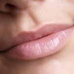 3 Tips dan Cara Alami Memerahkan Bibir Gelap