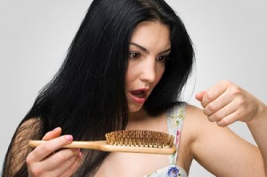 Tips dan Cara Merawat Rambut Kering dan Rontok