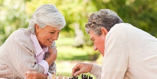 4 Tips Mencegah Demensia di Usia Tua