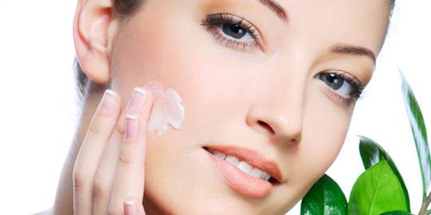Tips Perawatan Wajah Saat Ber-Make Up