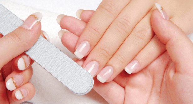 5 Hal yang Perlu Dihindari saat Manicure di Rumah