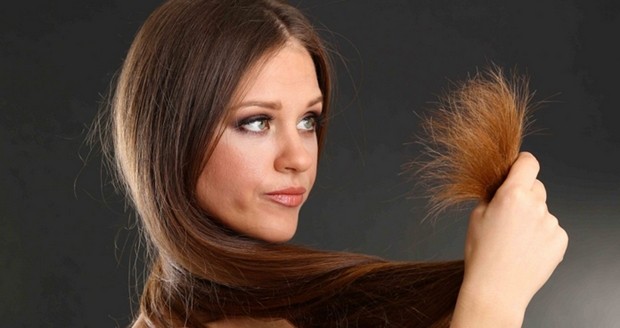 Cara mengatasi rambut bercabang